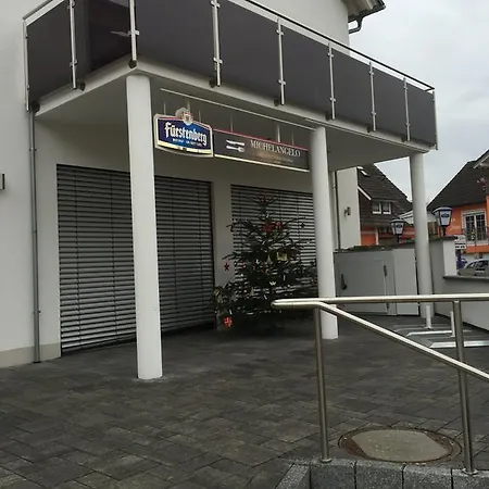 فيراينفوهنانغين بالي شقة *